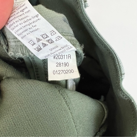 Spanx Stretch Twill Ankle Cargo Pant in Sage - Picture 3 of 8